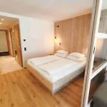 Kristall 그로살