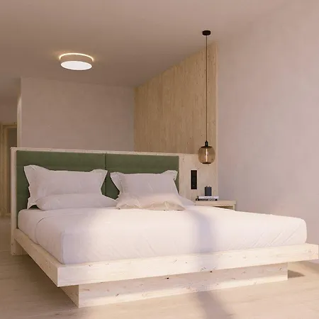 Hotel Kristall 4*