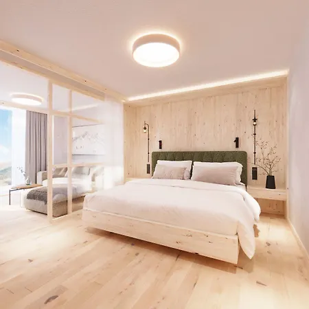 Hotel Kristall 4*