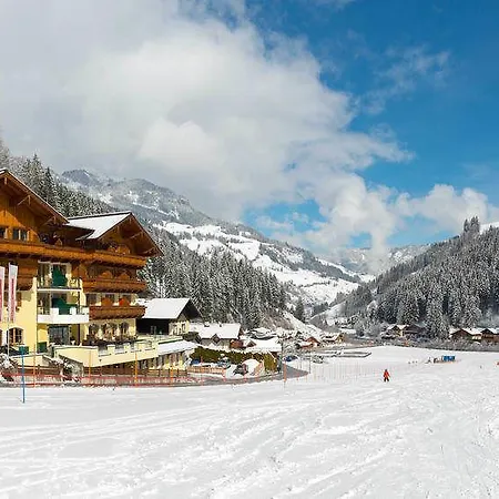 Hotel Kristall Hotel 4*