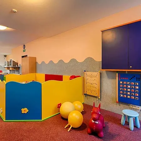 Hotel Kristall 4*