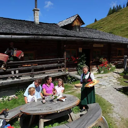 Hotel Kristall 4*