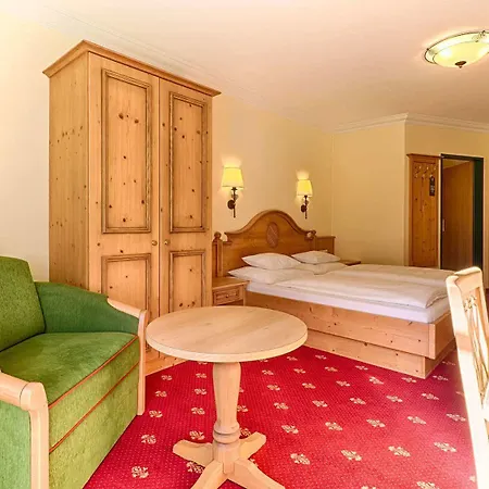 Hotel Kristall