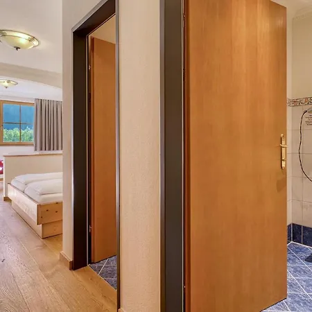 Kristall Hotel