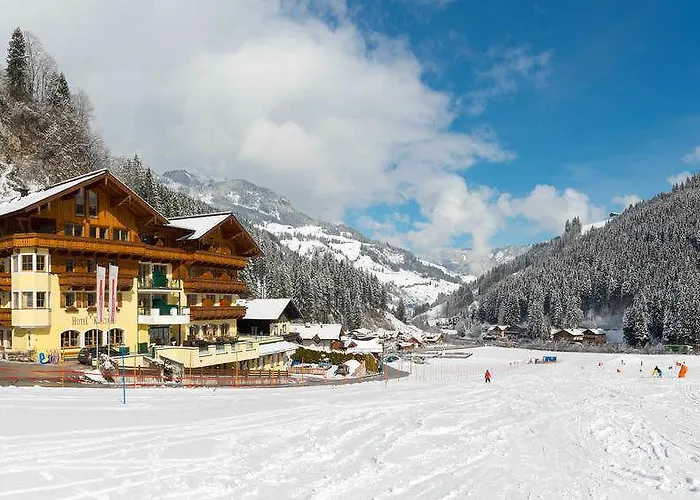 Kristall מלון 4*