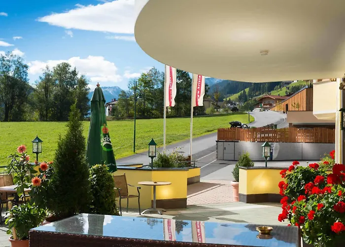 Kristall Hotell 4*